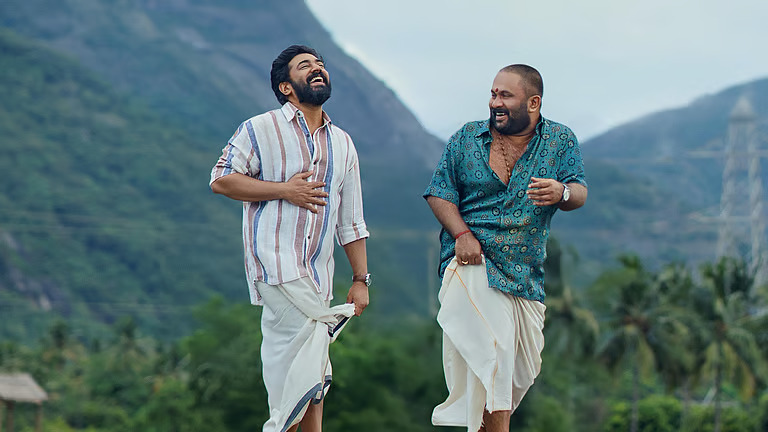 മനസ് നിറയ്ക്കുന്ന ചിരിയുമായി നിവിനും അജുവും; ‘സര്വ്വം മായ’ സെക്കന്ഡ് ലുക്ക്