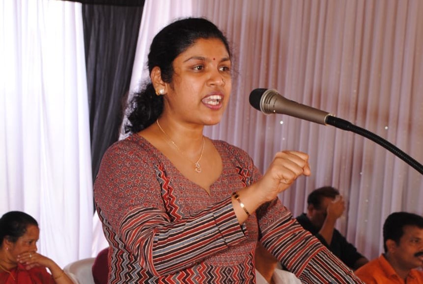 ‘ക്യാപിറ്റൽ പണിഷ്മെന്റ് എന്ന വാക്ക് മാധ്യമ സൃഷ്ടി’; വെളിപ്പെടുത്തലുകൾ തള്ളി ചിന്താ ജെറോം