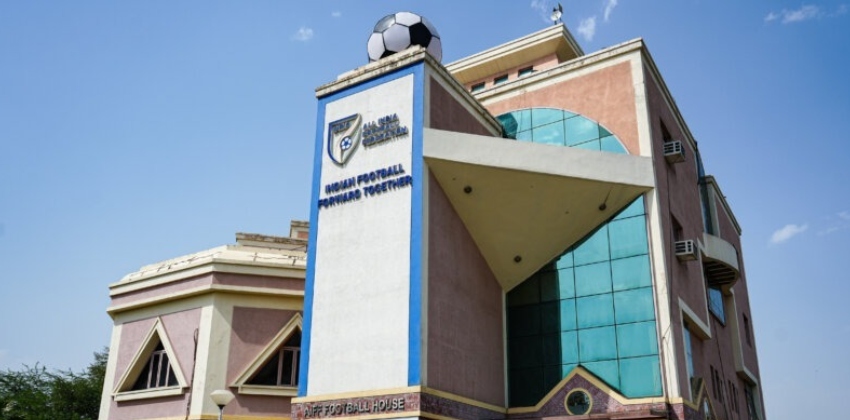 ഐ എസ് എൽ ഇനി തുടരുമോ? അഖിലേന്ത്യ ഫുട്ബോൾ ഫെഡറേഷന്റെ ഭരണഘടന കേസിൽ കോടതി വിധി ഇന്ന്