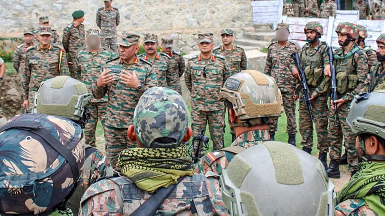 ഓപ്പറേഷൻ മഹാദേവ്: കൊല്ലപ്പെട്ട ഭീകരർ പാകിസ്ഥാനികളാണ്, കശ്മീരികളല്ല; റിപ്പോർട്ട് പുറത്തുവിട്ട് കേന്ദ്ര ആഭ്യന്തര മന്ത്രാലയം