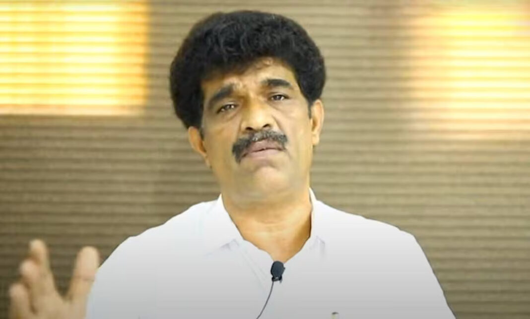 “എനിക്കെതിരെ ഗൂഢാലോചന നടക്കുന്നു, നീക്കം ഞാന് പ്രസിഡന്റ് ആകാതിരിക്കാന്”; ഫിലിം ചേംബറില് നിന്നുള്ള രാജിക്ക് പിന്നാലെ സജി നന്ത്യാട്ട്