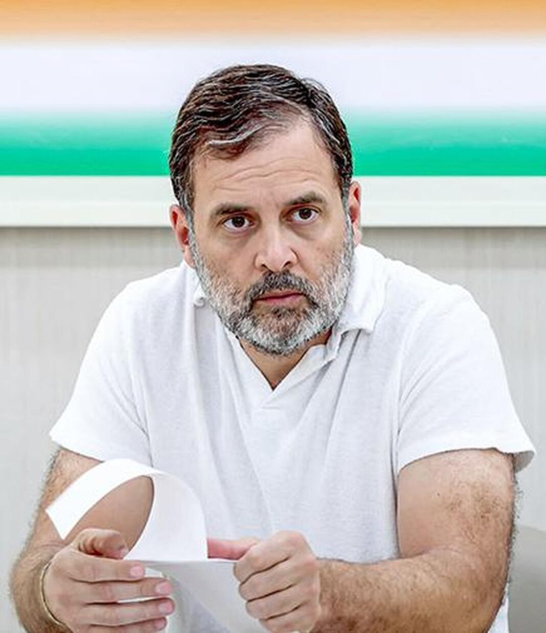 വോട്ട് ക്രമക്കേട് ആരോപണം; ‘പുറത്തുവിട്ട രേഖകൾ തെറ്റ്’; രാഹുൽ ഗാന്ധിക്ക് നോട്ടീസ് അയച്ച് കർണാടക തിരഞ്ഞെടുപ്പ് കമ്മിഷൻ