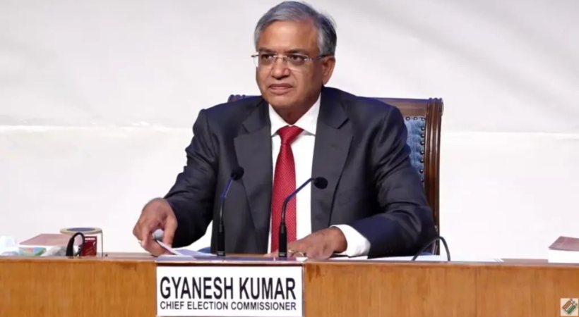 വോട്ട് കൊള്ള ആരോപണം ഭരണഘടനയെ അവഹേളിക്കുന്നതിന് തുല്യം, കമ്മിഷന് മുന്നില് എല്ലാവരും തുല്യര്’: തിരഞ്ഞെടുപ്പ് കമ്മിഷന്