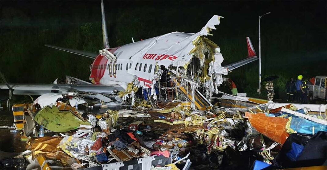 കോവിഡിനെ പോലും വകവെക്കാതെ നാടൊന്നിച്ച രക്ഷാപ്രവര്ത്തനം; കരിപ്പൂര് വിമാനാപകടത്തിന് അഞ്ചാണ്ട്