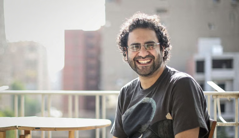 അറബ് വസന്ത പ്രക്ഷോഭ കാലത്തെ നേതാവ് അലാ അബ്ദുള് ഫത്താ ജയില് മോചിതനാകുന്നു