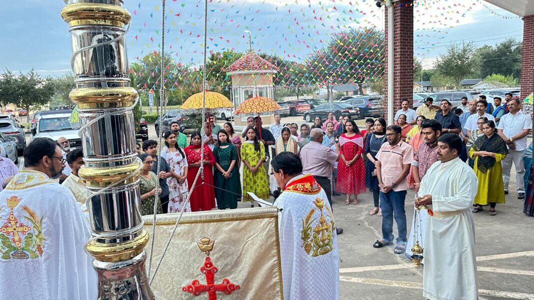 ഹ്യൂസ്റ്റണിൽ പ്രധാന തിരുനാളിന് ഭക്തിസാന്ദ്രമായ കൊടിയേറ്റ്