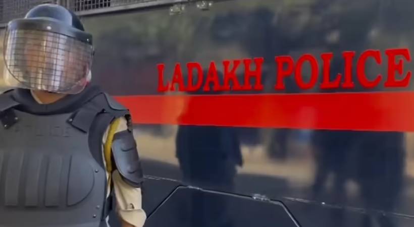 ലഡാക്കിൽ വീണ്ടും നിരോധനാജ്ഞ; റാലികൾ, ഒത്തു കൂടൽ എന്നിവ നിരോധിച്ചു