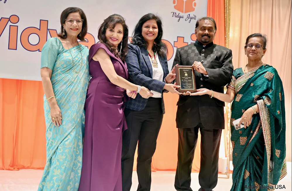 വിദ്യാജ്യോതി എഡ്യൂക്കേഷന് ഫൗണ്ടേഷൻ ലീഡര്ഷിപ്പ് അവാര്ഡ്:ഗ്ലാഡ്സണ് വര്ഗീസിന്