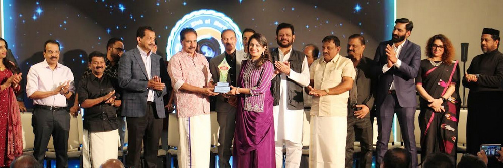 ഡോ. സിമി ജെസ്റ്റോ ജോസഫിനു  ഇന്ത്യ പ്രസ്  ക്ലബിന്റെ  മീഡിയ എക്സലൻസ് അവാർഡ്