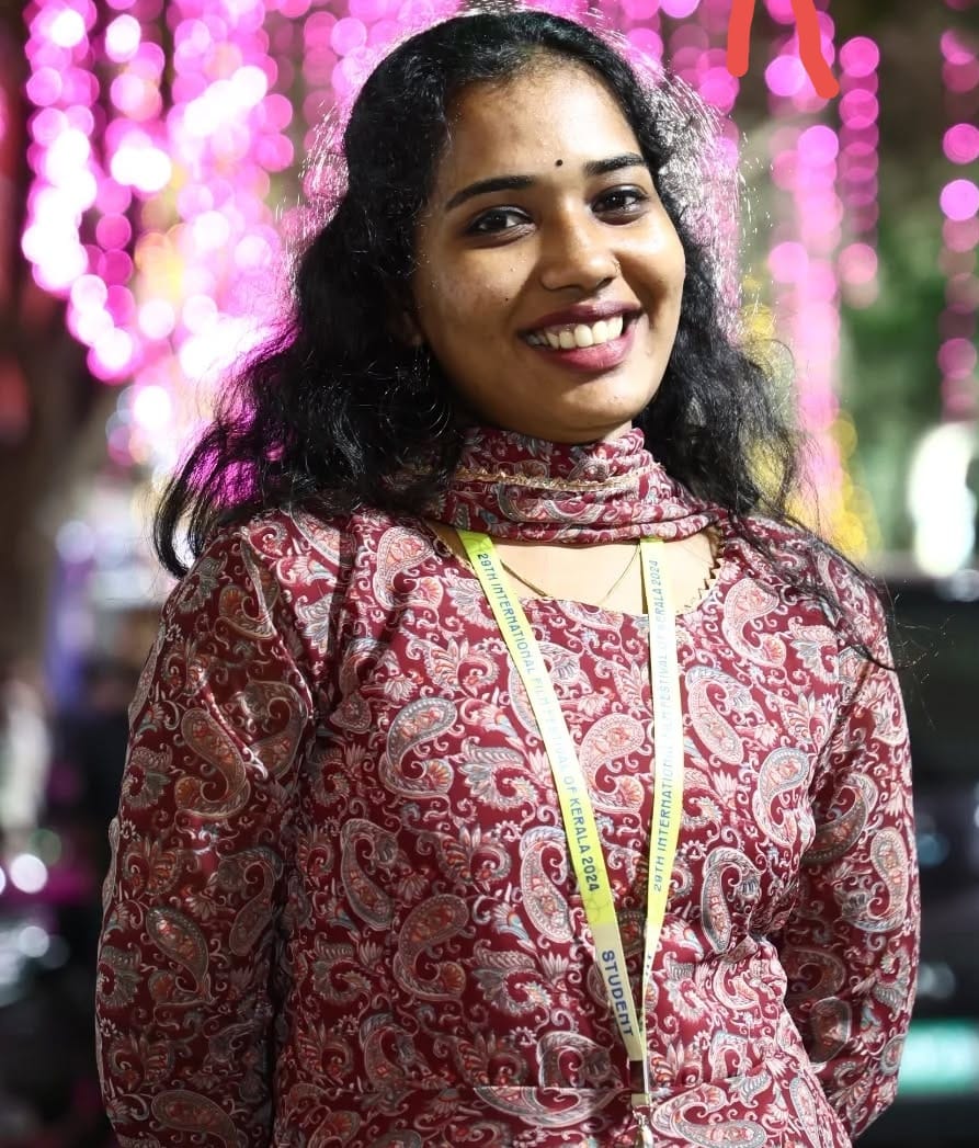 വി ലക്ഷ്മണന് സ്മാരക ജേര്ണലിസം അവാര്ഡ് എസ് അനുമോള്ക്ക്