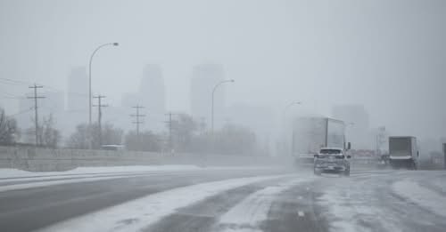 മിനസോട്ടയിൽ കനത്ത മഞ്ഞുവീഴ്ച: യാത്രാ വിലക്കും അടിയന്തരാവസ്ഥയും