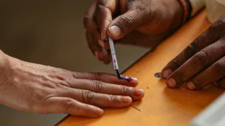 തദ്ദേശ തെരഞ്ഞെടുപ്പിൻ്റെ രണ്ടാം ഘട്ടം; വടക്കൻ ജില്ലകൾ ഇന്ന് വിധിയെഴുതും