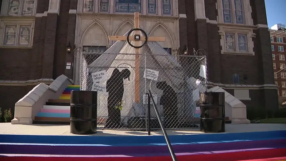 ഡാളസ് പള്ളിയിലെ ക്രിസ്മസ് ദൃശ്യം “വിശുദ്ധ കുടുംബം” വൈറലാകുന്നു