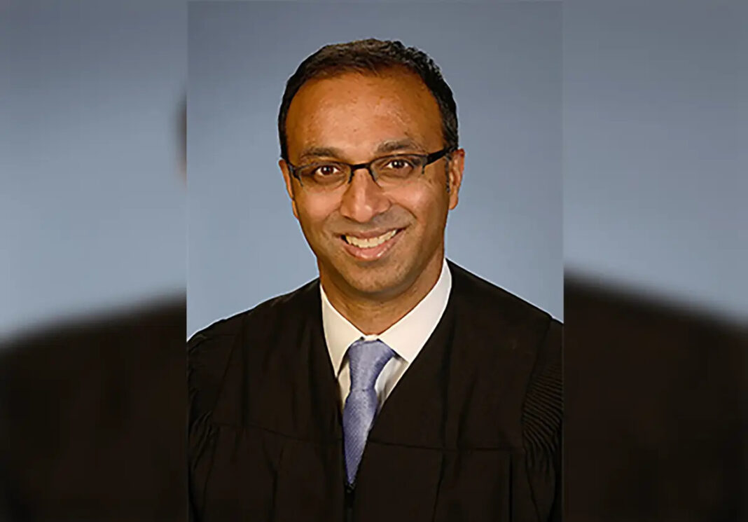 ട്രംപിന്റെ ഊർജ്ജ ഫണ്ട് വെട്ടിക്കുറയ്ക്കൽ ഭരണഘടനാ വിരുദ്ധമെന്ന് ജഡ്ജി അമിത് മേത്ത