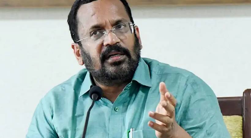 സര്ക്കാര് ചേര്ത്ത് നിര്ത്തും; മുണ്ടക്കൈ-ചൂരല്മല ദുരിതബാധിതര്ക്ക് നല്കുന്ന സഹായം അവസാനിപ്പിച്ചെന്ന പ്രചാരണം തെറ്റെന്ന് മന്ത്രി കെ രാജന്