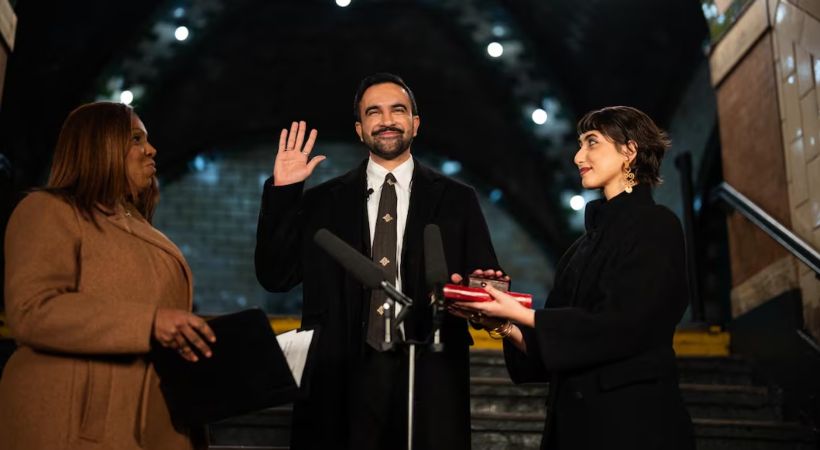 ഖുറാനില് തൊട്ട് സത്യപ്രതിജ്ഞ; സൊഹ്റാന് മംദാനി ന്യൂയോര്ക്ക് മേയറായി ചുമതലയേറ്റു