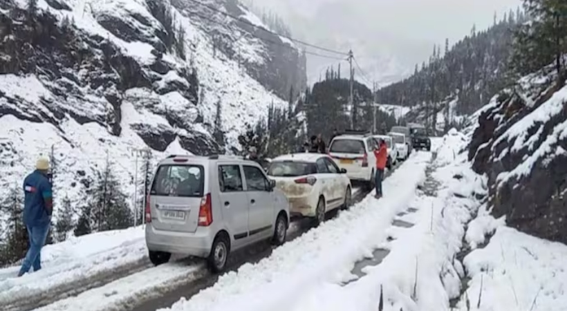 ഉത്തരേന്ത്യയിൽ ശൈത്യതരംഗം; ഹിമാചൽ പ്രദേശിൽ മഞ്ഞുവീഴ്ച