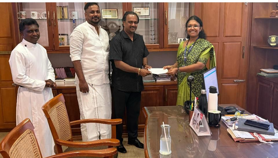 ടിസാക് കോട്ടയം സിഎംഎസ് കോളേജിൽ വിദ്യാഭ്യാസ ധന സഹായം നൽകി