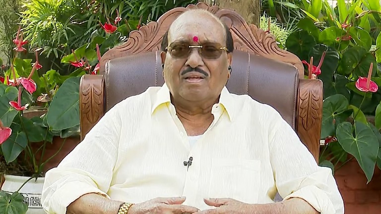 വെള്ളാപ്പള്ളിക്ക് പത്മഭൂഷണ് നൽകിയത് ചോദ്യം ചെയ്ത് ഹർജി; കേന്ദ്ര സർക്കാരിനോട് വിശദീകരണം തേടി ഹൈക്കോടതി