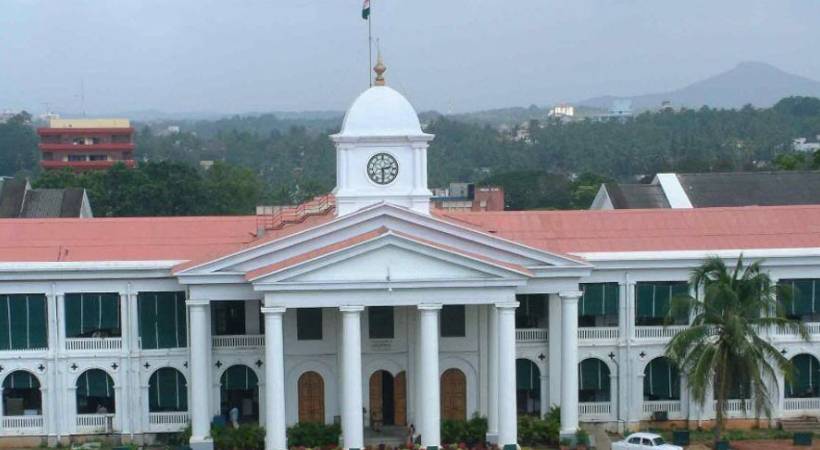 സെക്രട്ടേറിയറ്റിലെ ചായസത്കാരത്തിന് ആറ് ലക്ഷം രൂപ! മൂന്നു മാസത്തെ കണക്ക് പുറത്ത്