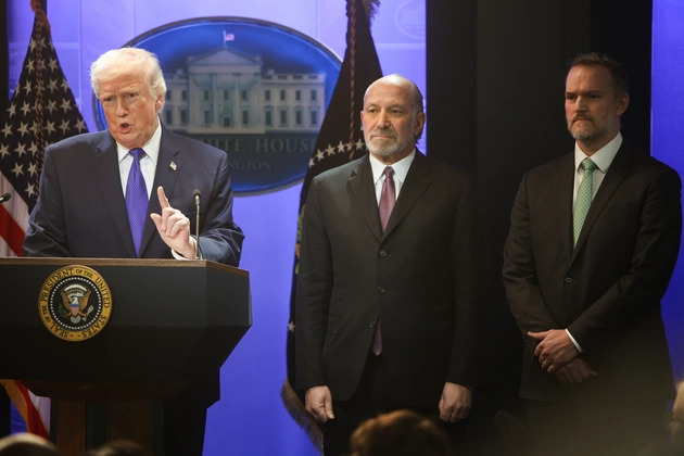 ആഗോള ഇറക്കുമതി തീരുവ 10 ശതമാനമായി ഉയർത്തി ട്രംപ് ഉത്തരവിട്ടു