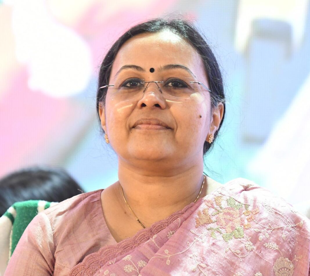 വീണാ ജോർജ് ആറന്മുളയിൽ മത്സരിക്കും; ഒഴിവാക്കണമെന്ന കുടുംബത്തിൻ്റെ ആവശ്യം തള്ളി