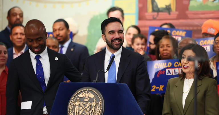 ന്യൂയോർക്കിൽ അനധികൃത കുടിയേറ്റക്കാർക്കും സൗജന്യ ശിശുപരിചരണം; നികുതിപ്പണം ധൂർത്തടിക്കുന്നതായി വിമർശനംപി പി ചെറിയാൻ