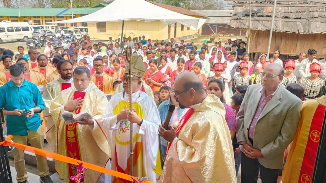 ഹൂസ്റ്റൺ ക്നാനായ ഇടവക അരുണാചലിൽ നാല് പള്ളികളും ഒരു സ്കൂളും നിർമ്മിച്ചു നൽകി