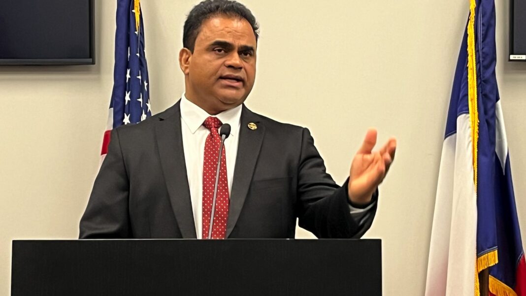 കുറ്റാരോപിതനായ ഫോർട്ട് ബെൻഡ് കൗണ്ടി ജഡ്ജി കെ.പി. ജോർജ് യോഗത്തിൽ നിന്ന് വിട്ടുനിന്നു