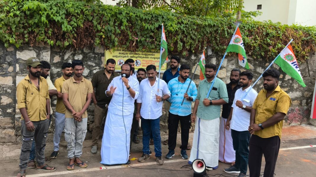 റാപ്പിഡോ ബൈക്ക് ടാക്സി സർവീസിനെതിരെ പ്രതിഷേധം ശക്തം