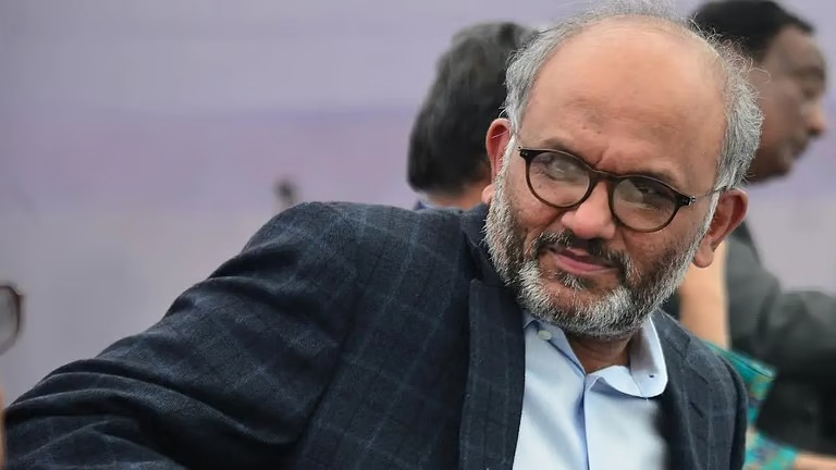 അഡോബിയുടെ സിഇഒ സ്ഥാനത്ത് നിന്ന് ശന്തനു നാരായൺ പടിയിറങ്ങുന്നു