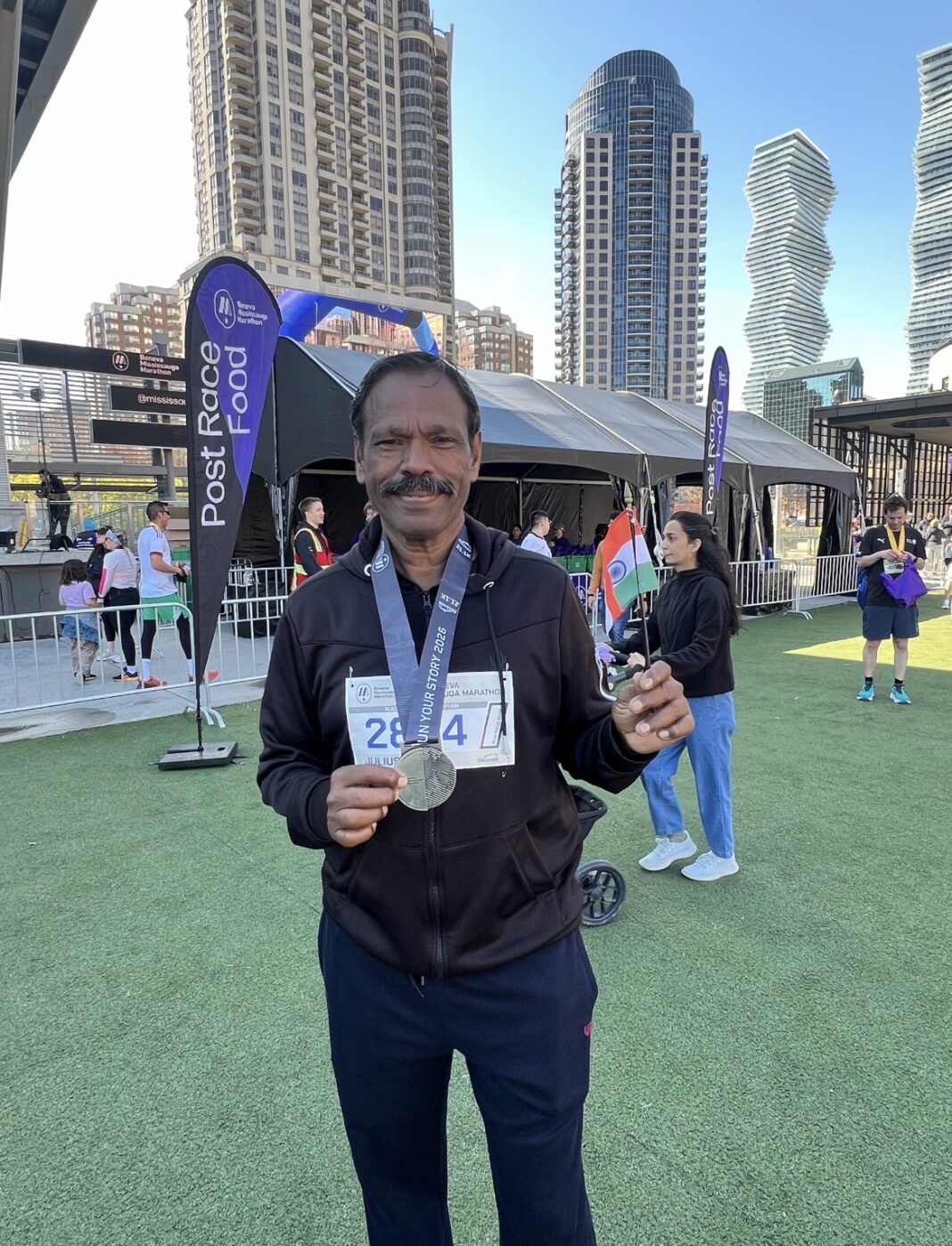 66-ാം വയസ്സിൽ കാനഡയിൽ മാരത്തൺ പൂർത്തിയാക്കി മലയാളി പ്രതിഭ ജൂലിയസ് ചാക്കോ