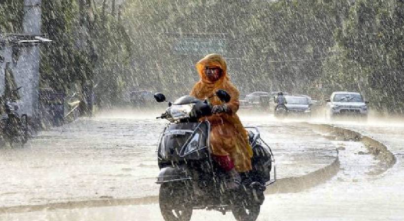 സംസ്ഥാനത്ത് വേനല് മഴ ശക്തമാകുന്നു; ഇടിമിന്നല് ജാഗ്രതാ നിര്ദ്ദേശം; ഇന്നും നാളെയും വിവിധ ജില്ലകളില് യെല്ലോ അലേര്ട്ട്