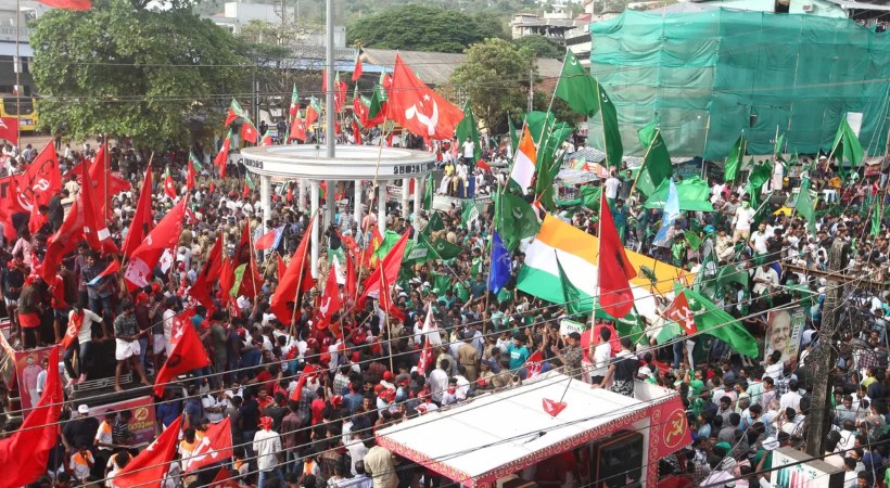 സംസ്ഥാനം നാളെ പോളിങ്ങ് ബൂത്തിലേക്ക്; ഇന്ന് നിശബ്ദ പ്രചാരണം; അവസാനവോട്ടും ഉറപ്പിക്കാന് സ്ഥാനാര്ഥികള്