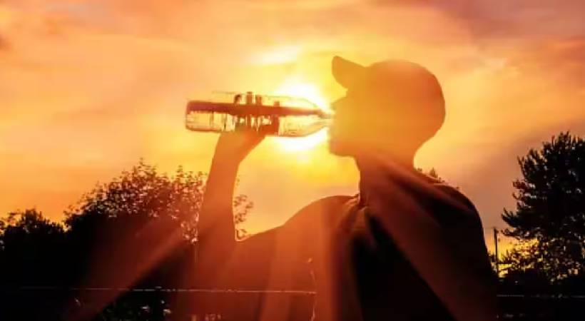 സംസ്ഥാനത്ത് ഉഷ്ണ തരംഗ മുന്നറിയിപ്പ്; പാലക്കാട്, കൊല്ലം ജില്ലകളില് ഓറഞ്ച് അലര്ട്ട്