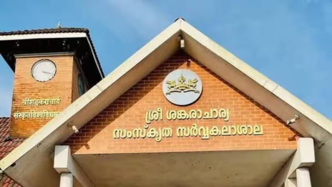 കളിയാണ് മനസ്സിലെങ്കില് കരിയറും അതുതന്നെയാകാം