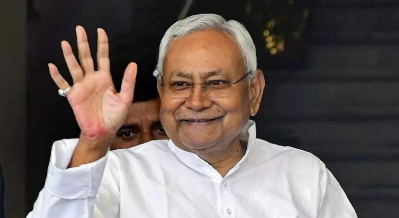 ബിഹാറില് ‘നിതീഷ് യുഗം’ അവസാനിക്കുന്നു; നിതീഷ് കുമാര് മുഖ്യമന്ത്രി സ്ഥാനം ഇന്ന് രാജി വെക്കും