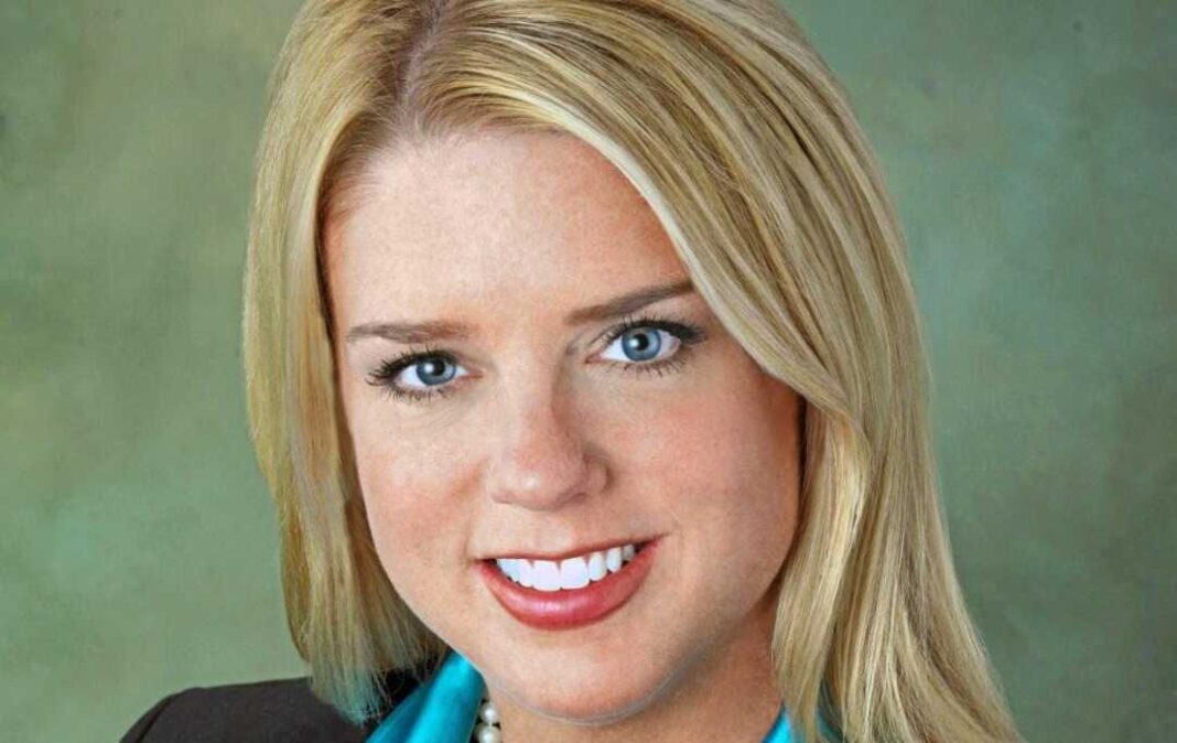 യുഎസ് അറ്റോർണി ജനറൽ പാം ബോണ്ടിയെ ട്രംപ് പുറത്താക്കി ടോഡ് ബ്ലാഞ്ചിനെ ആക്ടിംഗ് അറ്റോർണി ജനറലായി നിയമിച്ചു